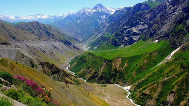 Красивые горы Таджикистана смотреть онлайн
