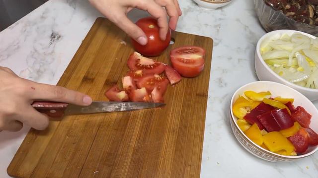 Гуйру СЯЙ подлива по-уйгурски. Лагманга Тұздық. смотреть онлайн