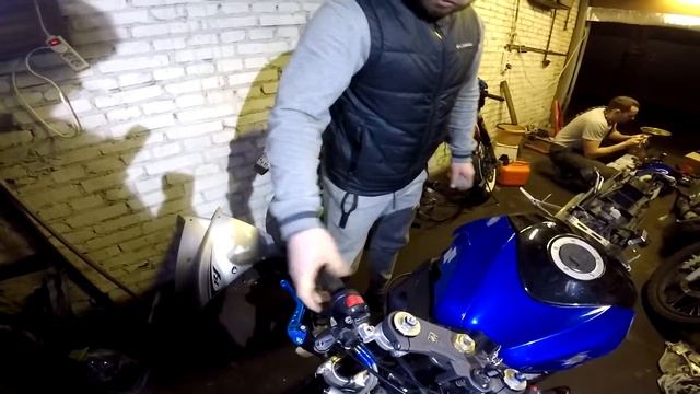 Запчасти из Китая ремонт и восстановление мотоцикла GSXR-750 K7 смотреть онлайн