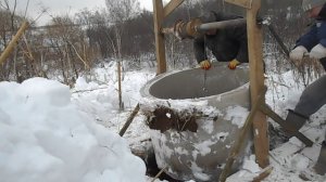 эксклюзив два дебила опускают кольцо в колодец не повторяйте это смертельно опасно