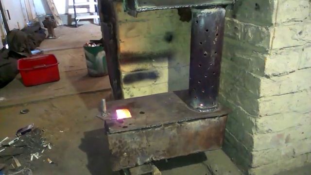 Печка на отработке и дровах в гараже. Вариант номер 99 смотреть онлайн