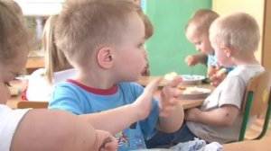 Один день у садочку: обід