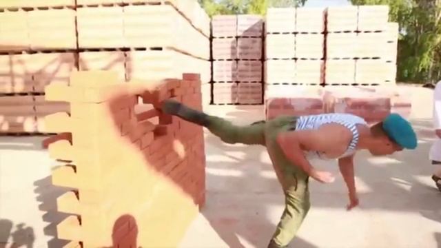 Молоко вредно взрослому человеку? смотреть онлайн