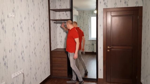 Шкаф-купе с зеркалами. С-образный профиль. смотреть онлайн