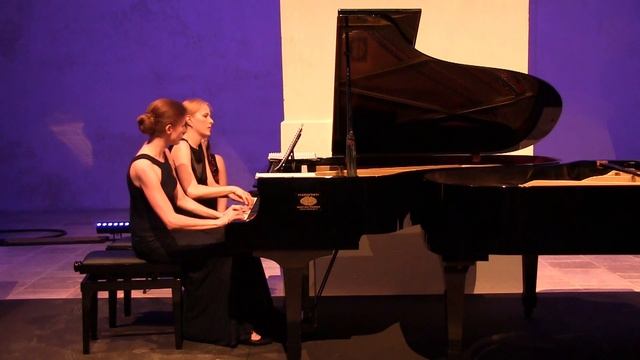 Poulenc Piano Sonata for four hands - Anastasia & Liubov Gromoglasovas смотреть онлайн