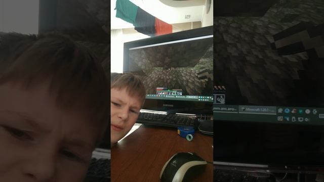 Завёл попугая в minecraft выживание ? лучше слушать ролик в наушниках меня было плохо слышно ? смотреть онлайн