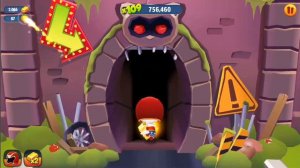 Talking Tom Gold Run New Update Halloween _ Super Angela vs Raccoon Boss _ iPad Game