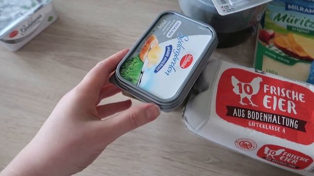 VLOG??:В поисках нового СТОЛА | Закупка ПРОДУКТОВ на 176 Евро? | Ждём гостей, готовим с Юлей