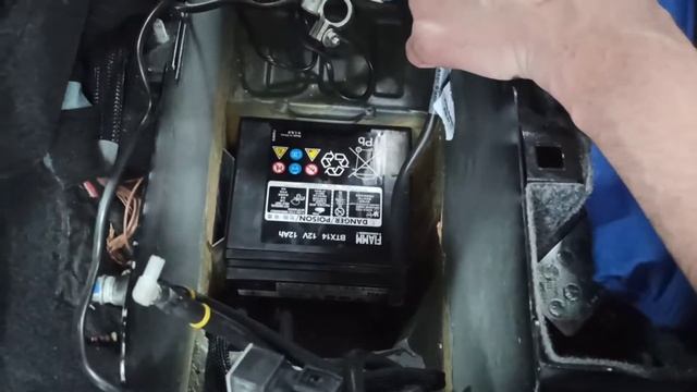 Где дополнительный аккумулятор на Гелике? смотреть онлайн