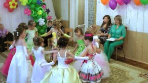 Муз рук Максюта Г. В.Танец c выпускного 2014 .