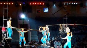 Гимнастка сорвалась с каната