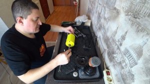 Разобрал точильный шлифовальный станок. Купил точильные круги и алмазную чашку.