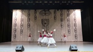 Казахский народный танец «Асатаяк». Ансамбль «Жулдыздар»