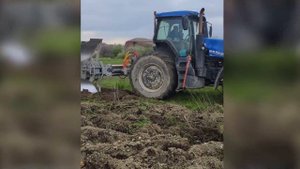 Поднятие плантажа: плуг ER.MO FSV.2/108 и New Holland T8. Агро Отчёт К(Ф)Х «Кхарл Груп» Kharl.Group