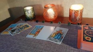 Таро. Любовный треугольник . Почему он выбрал соперницу❓❗