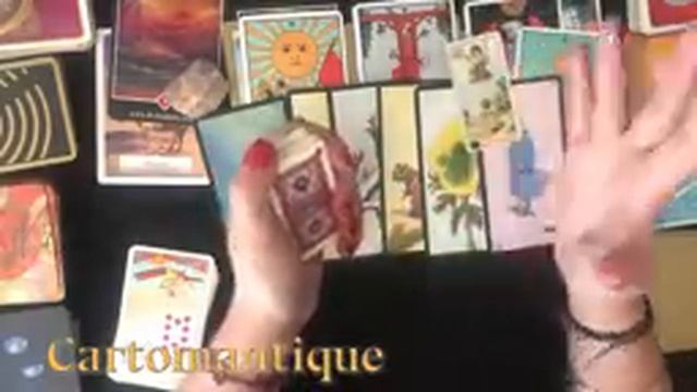 ✨Scopri CHI TI STA SPIANDO e PERCHE’ ? Interattivo Lenormand e Oracle Gé смотреть онлайн