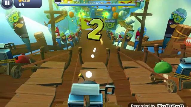 Jugando Angry Birds смотреть онлайн