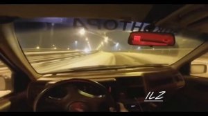 Замкнутыми стенами давила та печаль....