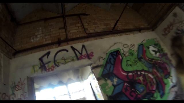 [Mysto Vlog] Заброшенный спорткомплекс смотреть онлайн