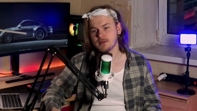 Обзор СТРИМЕРСКОЙ за 250.000 РУБЛЕЙ | Desk Setup 2023 смотреть онлайн