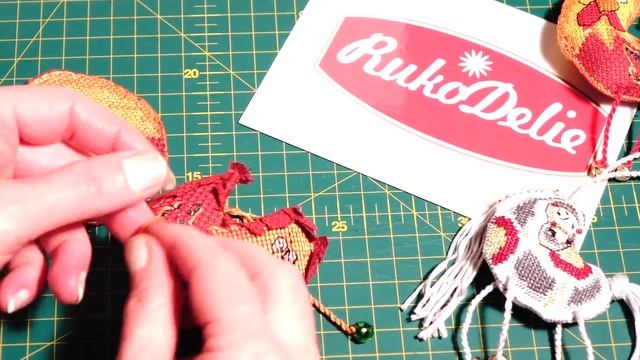 Мастер-Класс: Вышиваем Крестиком Символ 2017 года- Огненного Петушка. смотреть онлайн