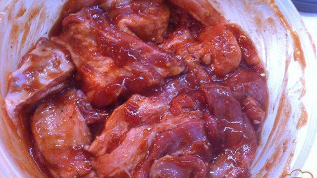 Свиные ребра в кисло-сладком маринаде с картофелем