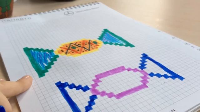 Как рисовать по клеточкам конфету смотреть онлайн