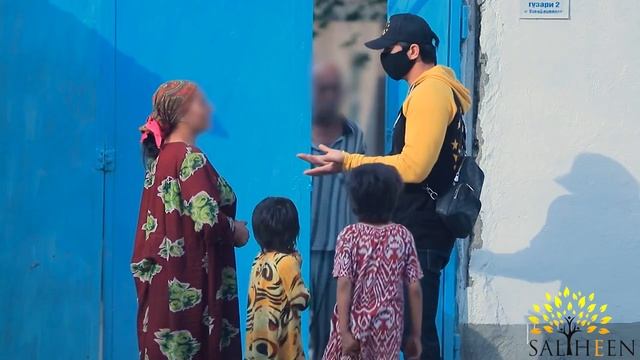 Хонаи бе дару девору ва бомпӯш _ Жильё без стены и дверей смотреть онлайн