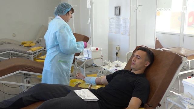 Артём Вяткин и Андрей Павленко сдали кровь смотреть онлайн