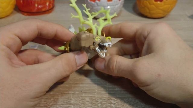 Фантастические твари от Mega Construx  - Breakout Beasts 4 серия - Blazeburst, Vile и Tailtorn