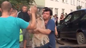 Бабы за рулем ч 101 Синявка дерется с эвакуатором