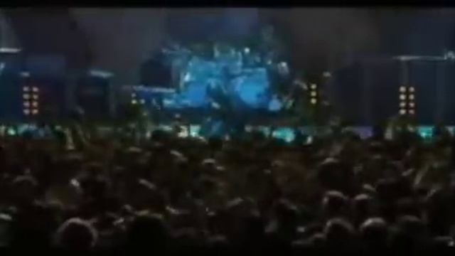 Serj Tankian Sings Classic Armenian Song Live in Concert