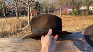 Akubra Federation IV and AdVintage Harrison