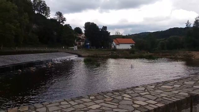 Релакс.Шум воды смотреть онлайн