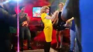 Ирина Агибалова с песней "Уважайте вашу мать"
