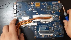 Разбор ноутбука Toshiba satellite L500 D-17H