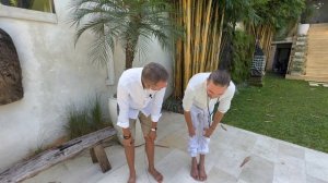 Уменьшаем БОЛЬ в КОЛЕНЯХ. Здоровые колени - это гибкость ДУШИ | Дмитрий Лапшинов