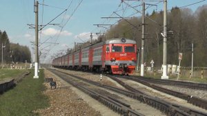 Электропоезд ЭР2Т-7155 платформа Батюшково