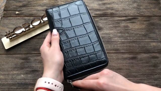 Клатч из кожи крокодила A0081B45 смотреть онлайн