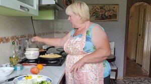 С куриного филе готовлю два блюда.
