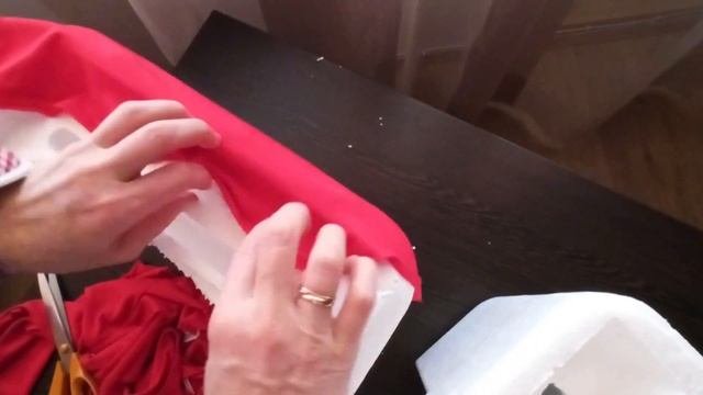 ?DIY: КАК ИЗ ПОДРУЧНЫХ МАТЕРИАЛОВ СДЕЛАТЬ ДЕРЖАТЕЛЬ ДЛЯ НИТОК СВОИМИ РУКАМИ?