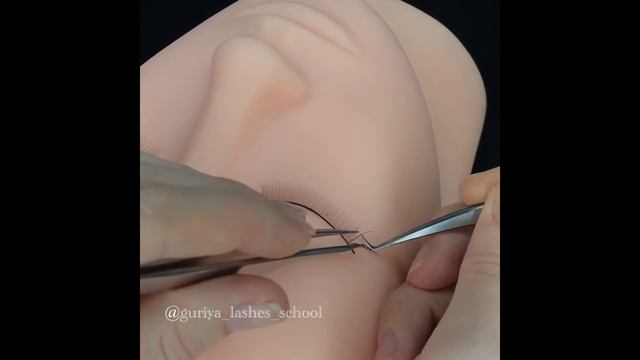 КАК НАРАЩИВАТЬ РЕСНИЦЫ смотреть онлайн