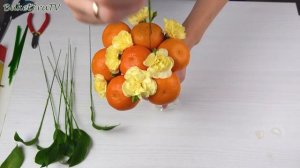 Идея фруктового букета. Букет из мандаринов и цветов