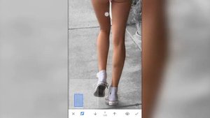 Как сделать черно-белую фотографию с ЦВЕТНЫМ объектом на телефоне в Snapseed без ФОТОШОПА!