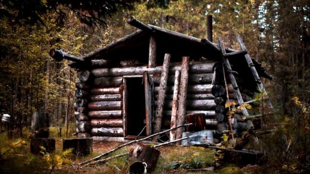 Таежное зимовье почему двери в таких домиках открываются наружу