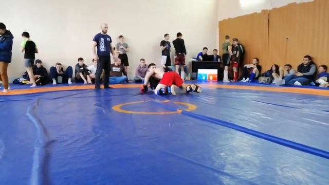 Борец нарвался на жесткого боксера! смотреть онлайн