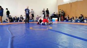 Борец нарвался на жесткого боксера!