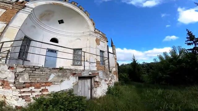 Вишенки. Полуразрушенный дворец. Путешествия по Черниговской области