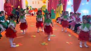 Танец Ягодка Малина.