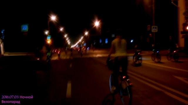Ночной ВЕЛОПАРАД Московский Летний на велосипедах от проката Velobike.ru. Moscow At Night